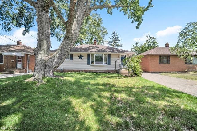351 Gayle Drive, Sheffield Lake, OH 44054