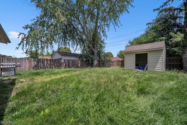 351 Gayle Drive, Sheffield Lake, OH 44054