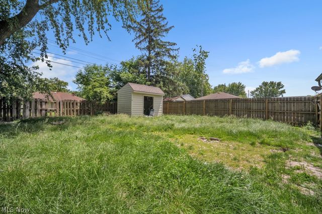 351 Gayle Drive, Sheffield Lake, OH 44054