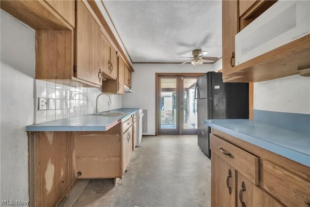 351 Gayle Drive, Sheffield Lake, OH 44054