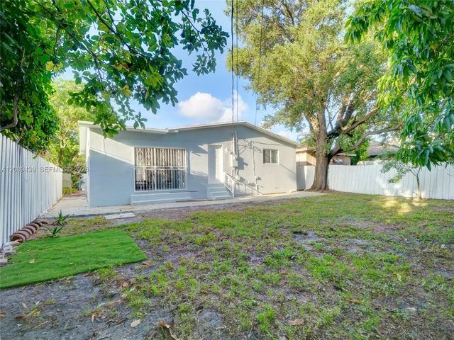 1141 NW 75th St, Miami, FL 33150