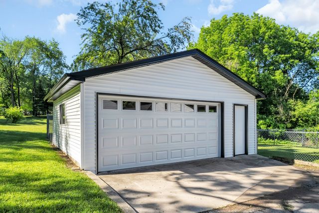 27283 W Nippersink Road, Ingleside, IL 60041