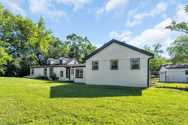27283 W Nippersink Road, Ingleside, IL 60041