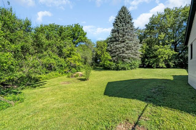27283 W Nippersink Road, Ingleside, IL 60041