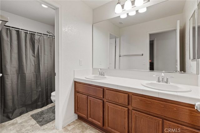 2225 Hurley Way, Palmdale, CA 93550