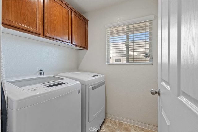 2225 Hurley Way, Palmdale, CA 93550