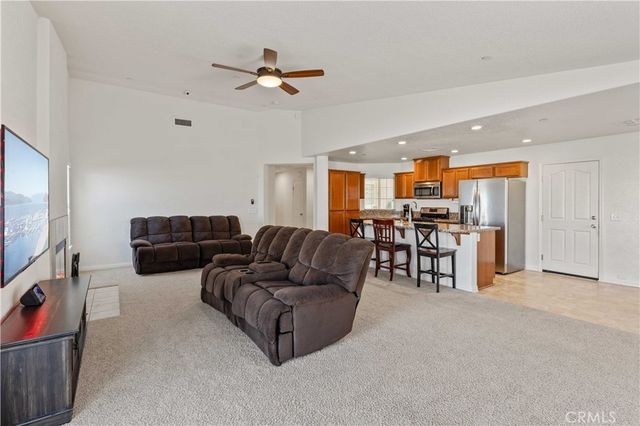 2225 Hurley Way, Palmdale, CA 93550