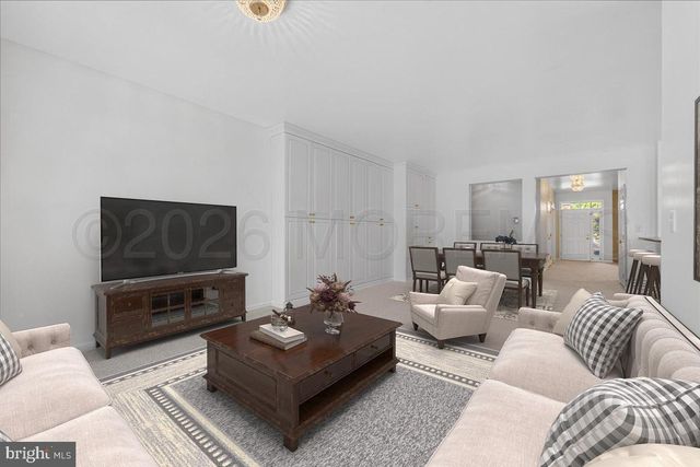 7 Allister Lane, Columbus, NJ 08022