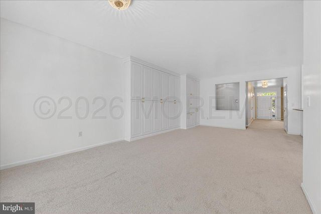 7 Allister Lane, Columbus, NJ 08022