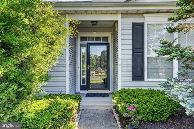 7 Allister Lane, Columbus, NJ 08022