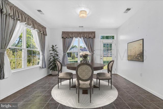 7 Allister Lane, Columbus, NJ 08022