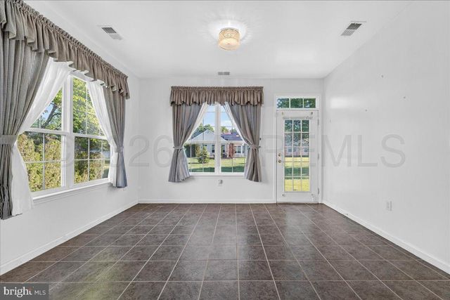 7 Allister Lane, Columbus, NJ 08022