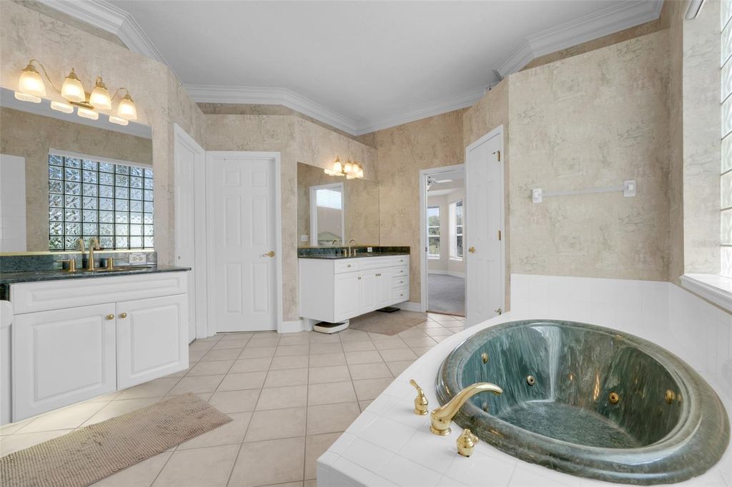 Image 31 of property listing at 3405 BELLINGTON DRIVE, Orlando, FL 32835