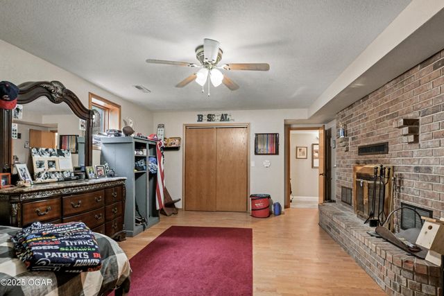 1977 Hammer Lane, Carthage, MO 64836