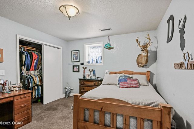 1977 Hammer Lane, Carthage, MO 64836