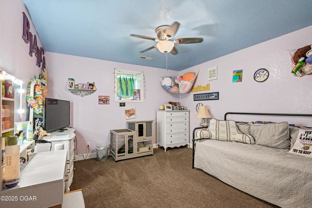 1977 Hammer Lane, Carthage, MO 64836