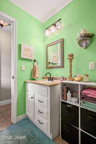 1977 Hammer Lane, Carthage, MO 64836