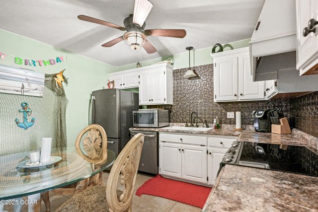 1977 Hammer Lane, Carthage, MO 64836