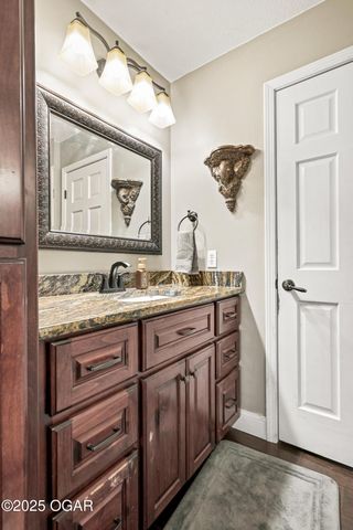 1977 Hammer Lane, Carthage, MO 64836