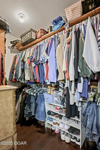 1977 Hammer Lane, Carthage, MO 64836