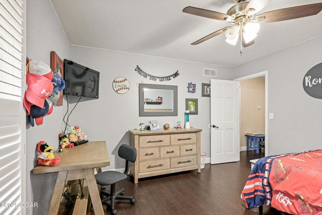 1977 Hammer Lane, Carthage, MO 64836