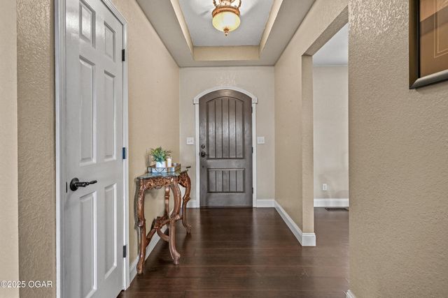 1977 Hammer Lane, Carthage, MO 64836