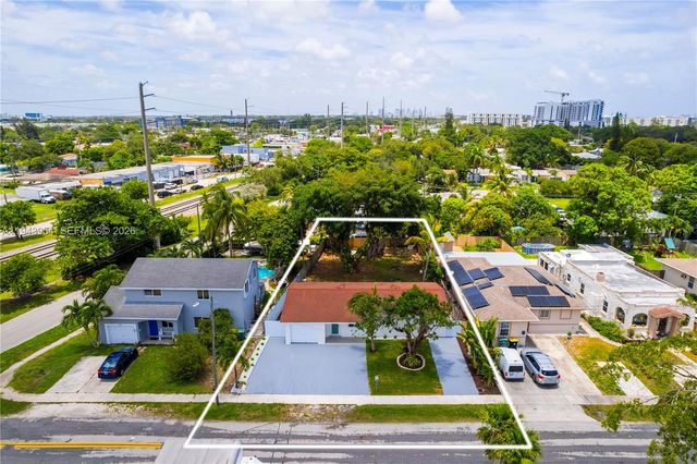 254 SW 4th St, Dania Beach, FL 33004