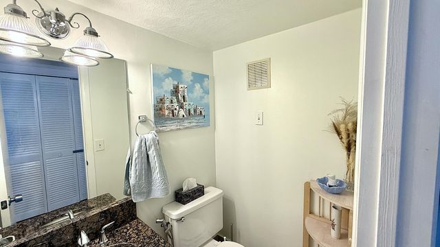 21 Newport B Court, Deerfield Beach, FL 33442