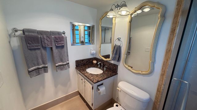 21 Newport B Court, Deerfield Beach, FL 33442