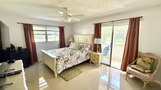 21 Newport B Court, Deerfield Beach, FL 33442