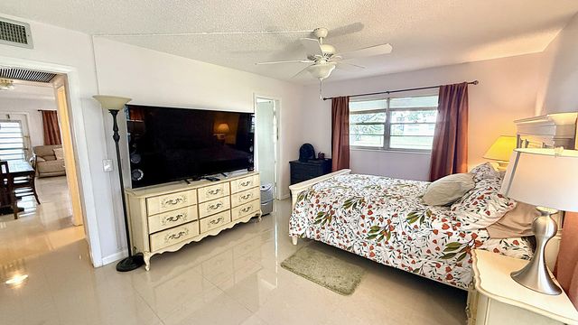 21 Newport B Court, Deerfield Beach, FL 33442