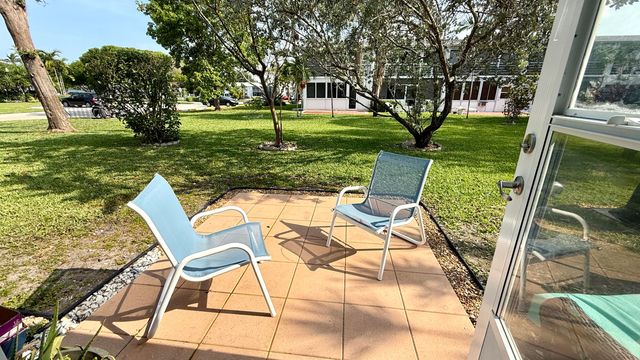 21 Newport B Court, Deerfield Beach, FL 33442