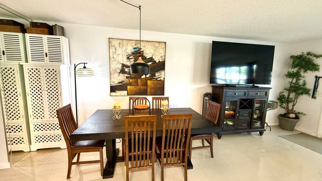 21 Newport B Court, Deerfield Beach, FL 33442
