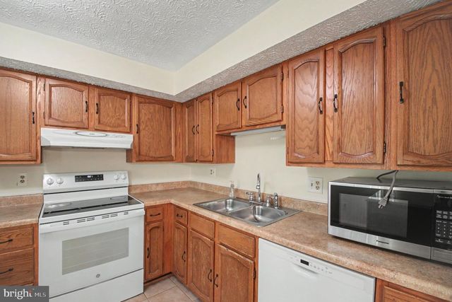 11510 UNDEROAK CT, Reston, VA 20191
