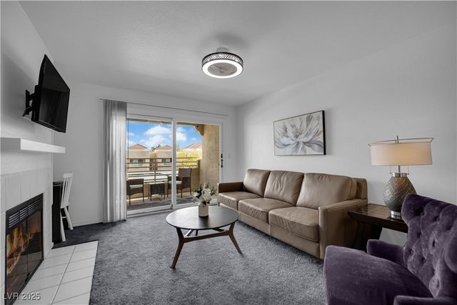 1909 Mountain Hills Court 205, Las Vegas, NV 89128