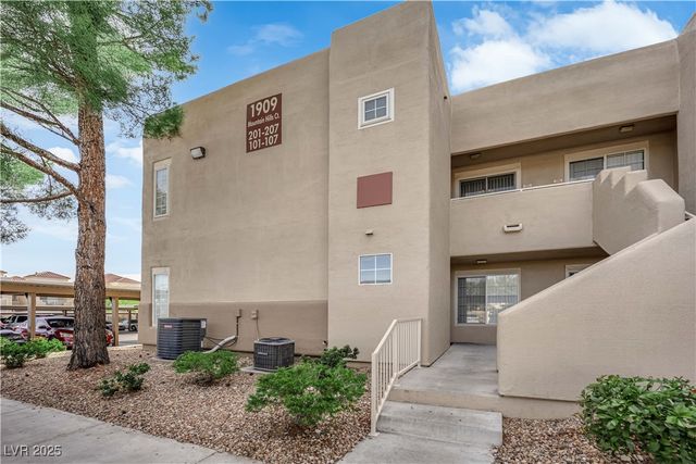 1909 Mountain Hills Court 205, Las Vegas, NV 89128