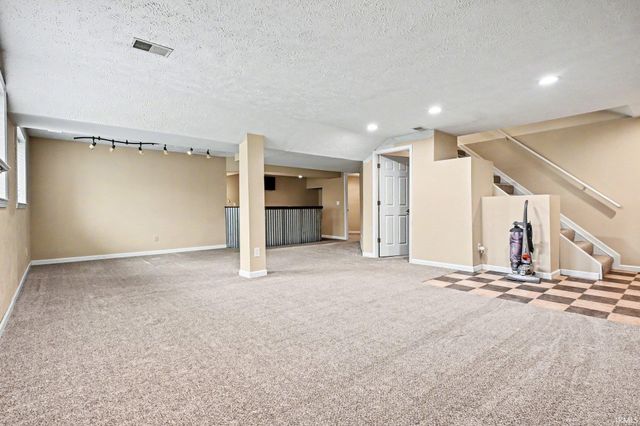 14770 Fairfield St Drive, Granger, IN 46530