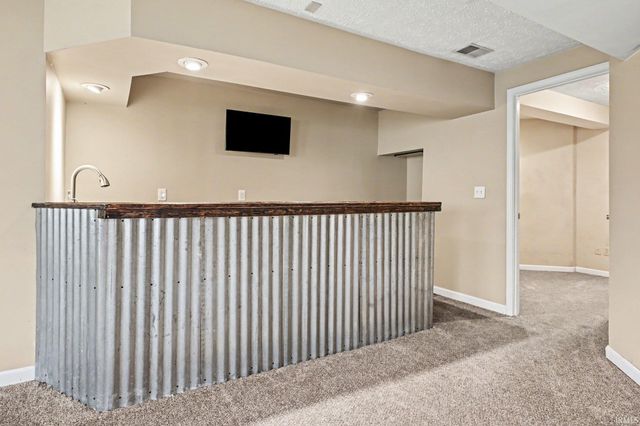14770 Fairfield St Drive, Granger, IN 46530