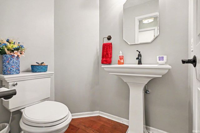 14770 Fairfield St Drive, Granger, IN 46530