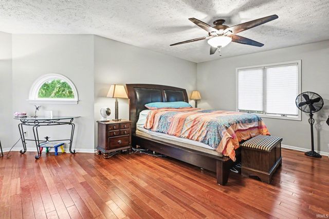 14770 Fairfield St Drive, Granger, IN 46530