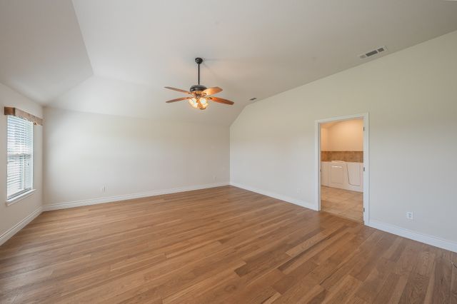 105 Briar Meadows Circle, Azle, TX 76020