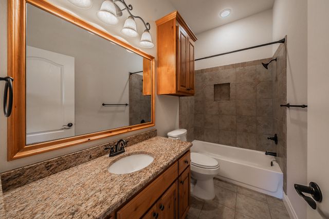 105 Briar Meadows Circle, Azle, TX 76020