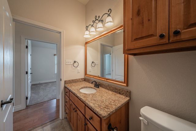 105 Briar Meadows Circle, Azle, TX 76020
