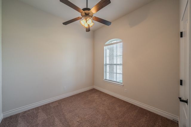 105 Briar Meadows Circle, Azle, TX 76020