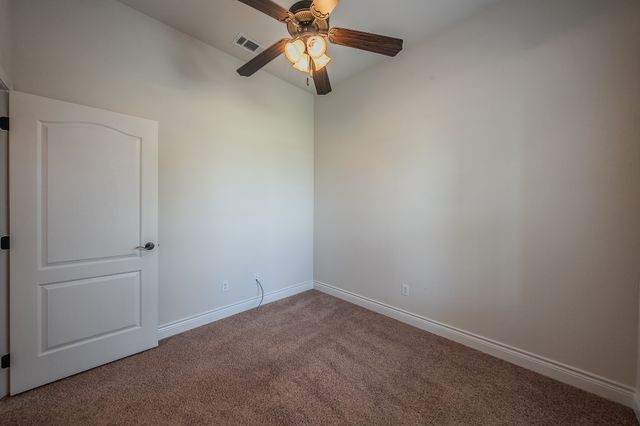105 Briar Meadows Circle, Azle, TX 76020
