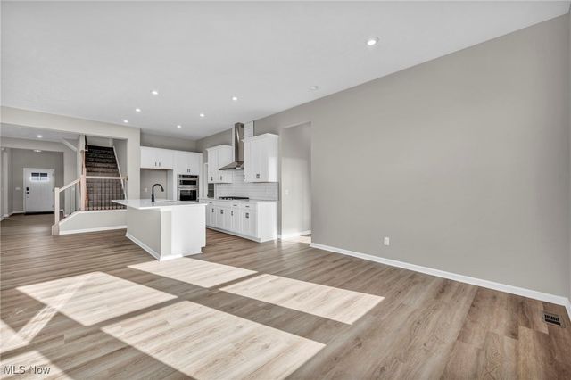 35981 Baldauf Crossing, North Ridgeville, OH 44039