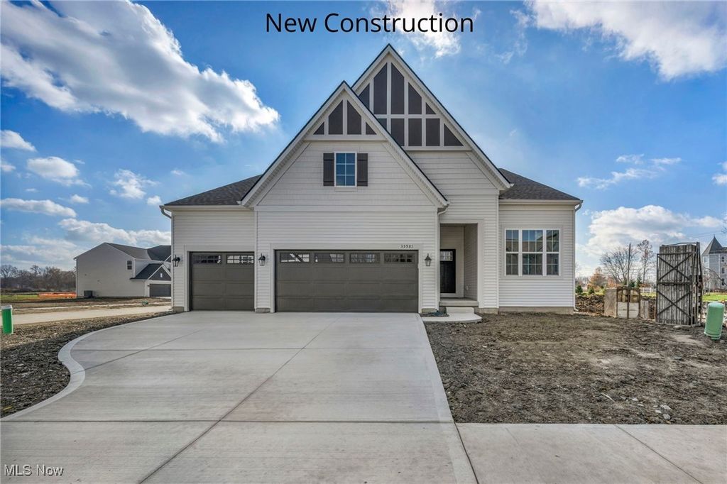 35981 Baldauf Crossing, North Ridgeville, OH 44039