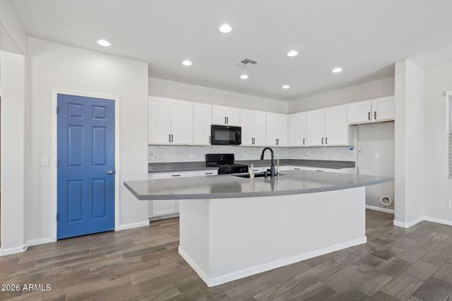 12106 W DESERT MOON Way, Peoria, AZ 85383