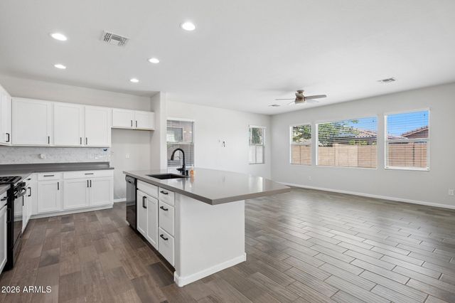 12106 W DESERT MOON Way, Peoria, AZ 85383