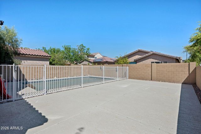 12106 W DESERT MOON Way, Peoria, AZ 85383